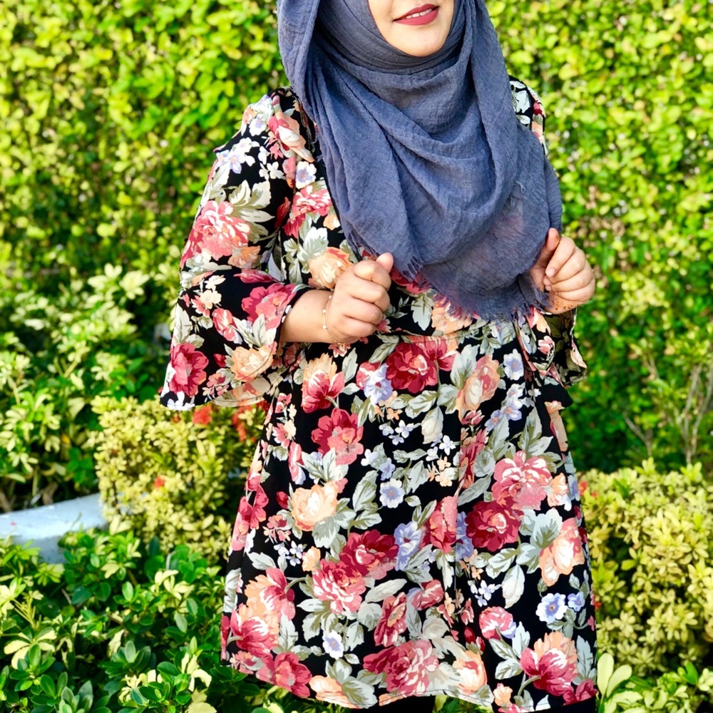 Mid length top/dress,modest wear,full sleeves